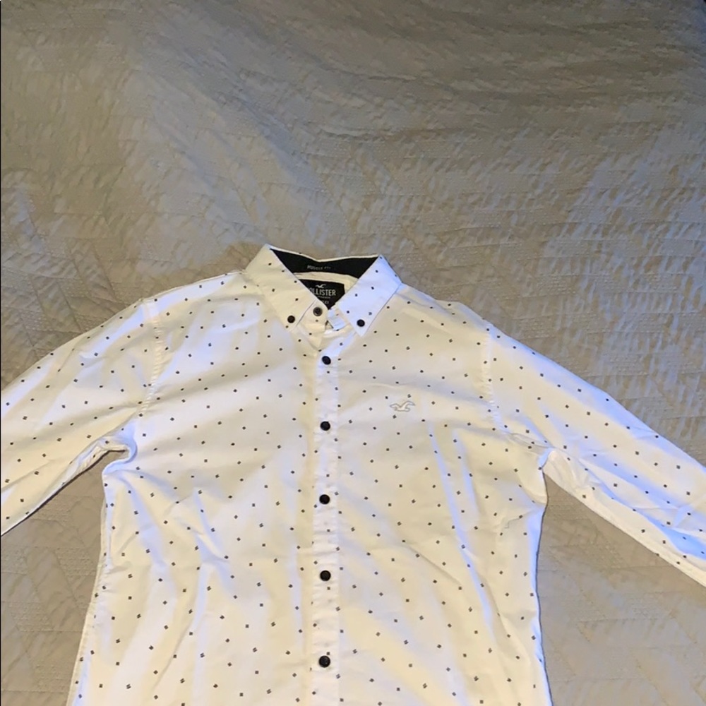 Men’s Hollister shirt